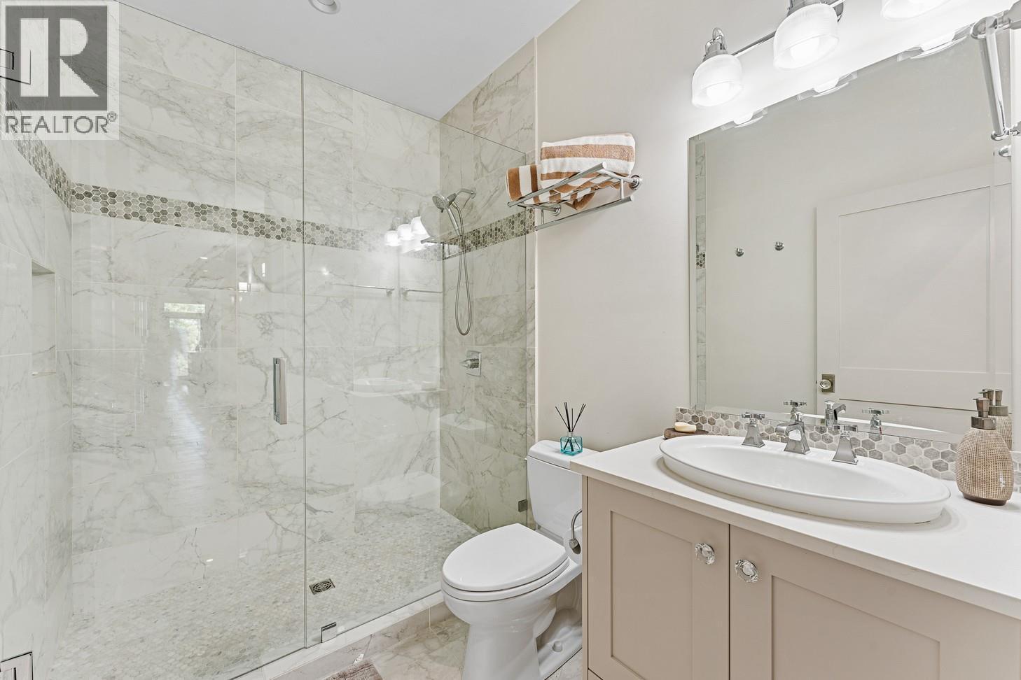 3022 Dunster Road, Kelowna, BC - Indoor Photo Showing Bathroom