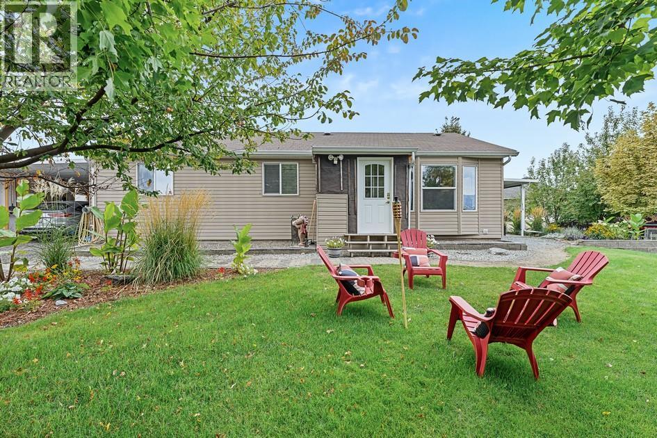 3022 Dunster Road, Kelowna, BC - Outdoor