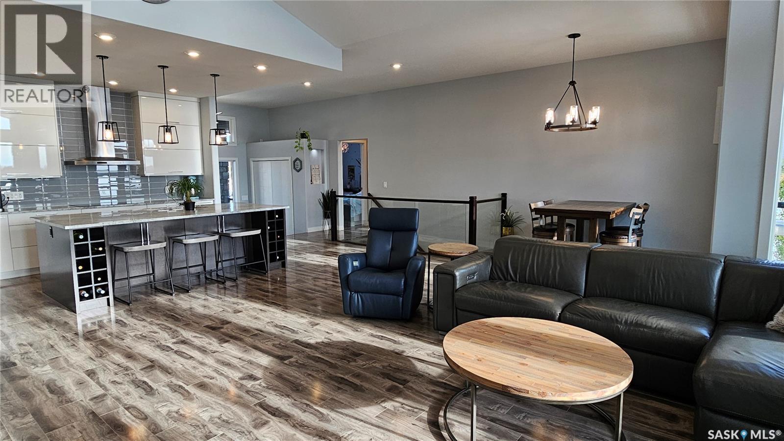 17 Pape Drive, Humboldt Rm No. 370, SK - Indoor Photo Showing Living Room