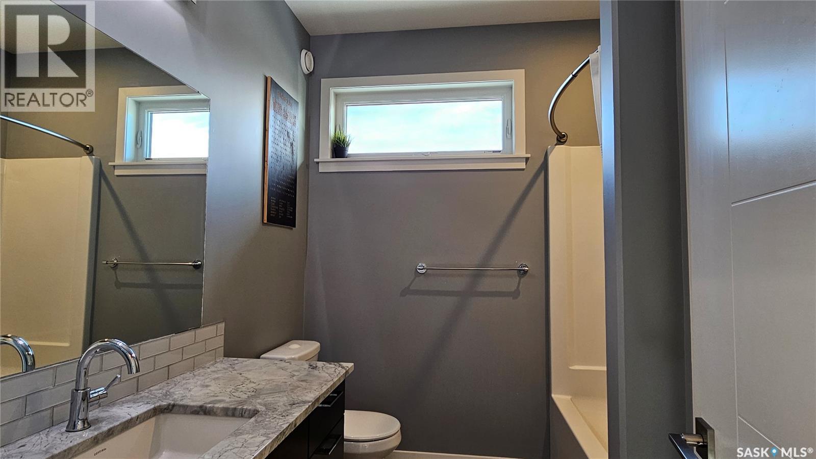 17 Pape Drive, Humboldt Rm No. 370, SK - Indoor Photo Showing Bathroom