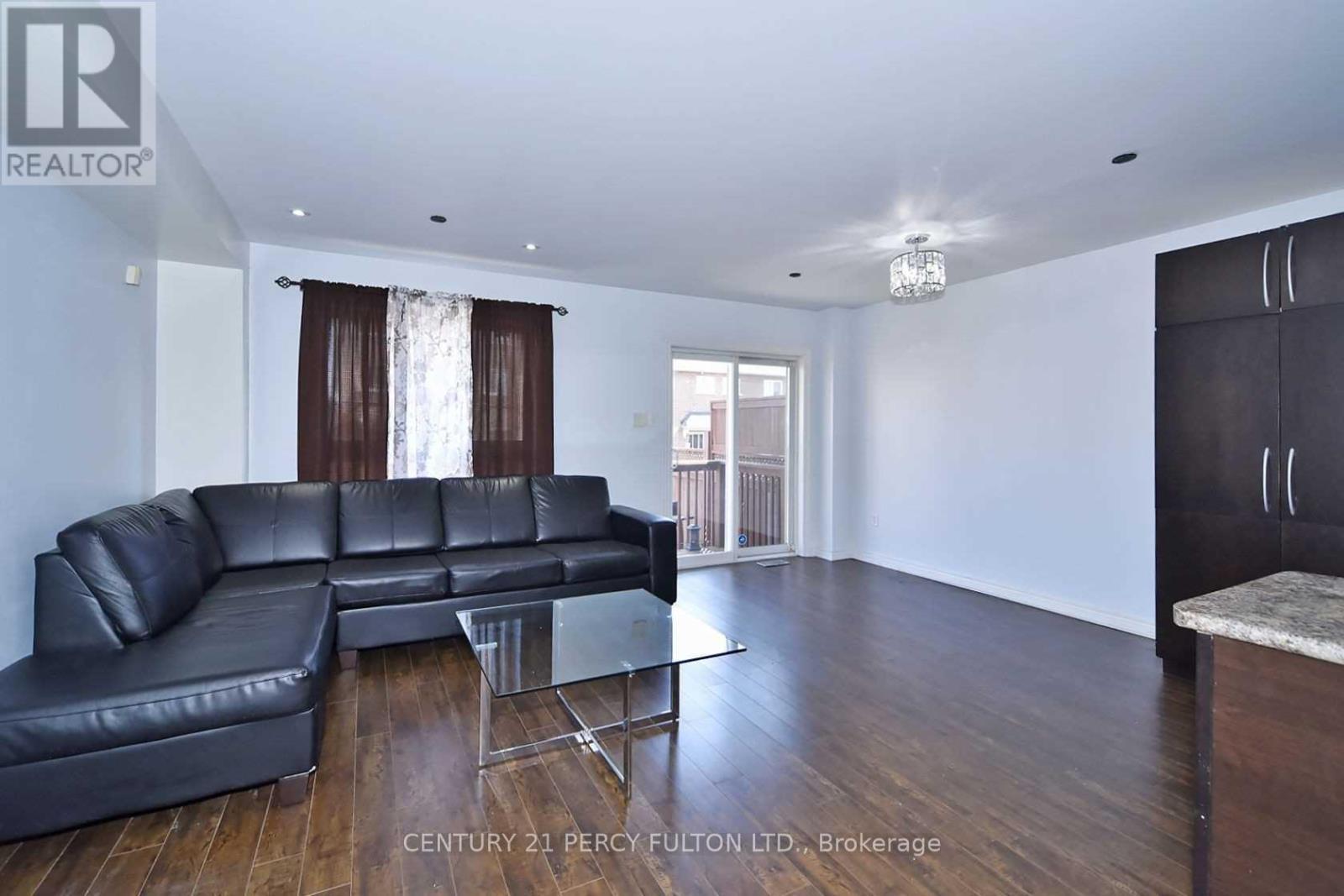 Main+2Nd Flr - 65 Aldonschool Court, Ajax, ON - Indoor Photo Showing Living Room
