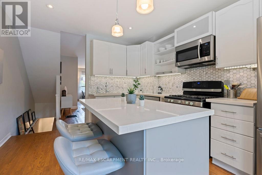 406 Margueretta Street, Toronto, ON - Indoor Photo Showing Kitchen