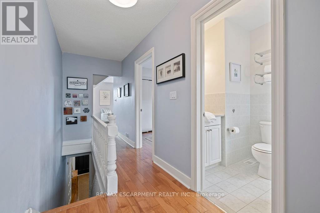 406 Margueretta Street, Toronto, ON - Indoor Photo Showing Bathroom