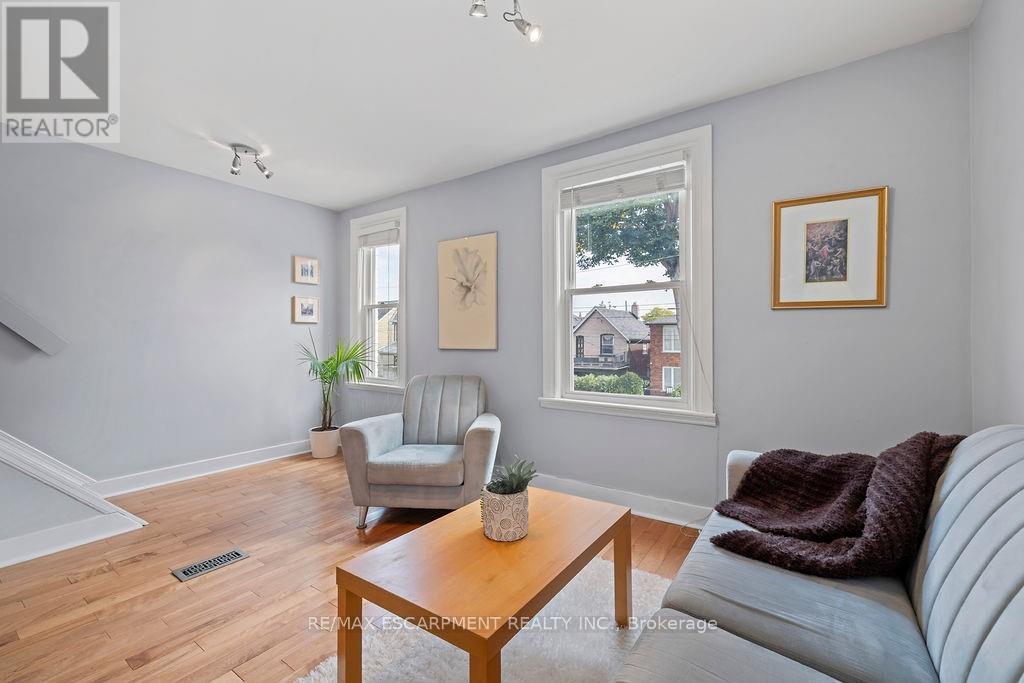 406 Margueretta Street, Toronto, ON - Indoor Photo Showing Living Room