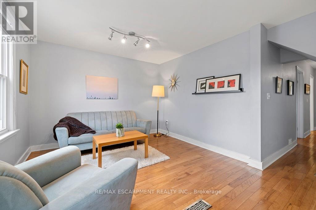 406 Margueretta Street, Toronto, ON - Indoor Photo Showing Living Room