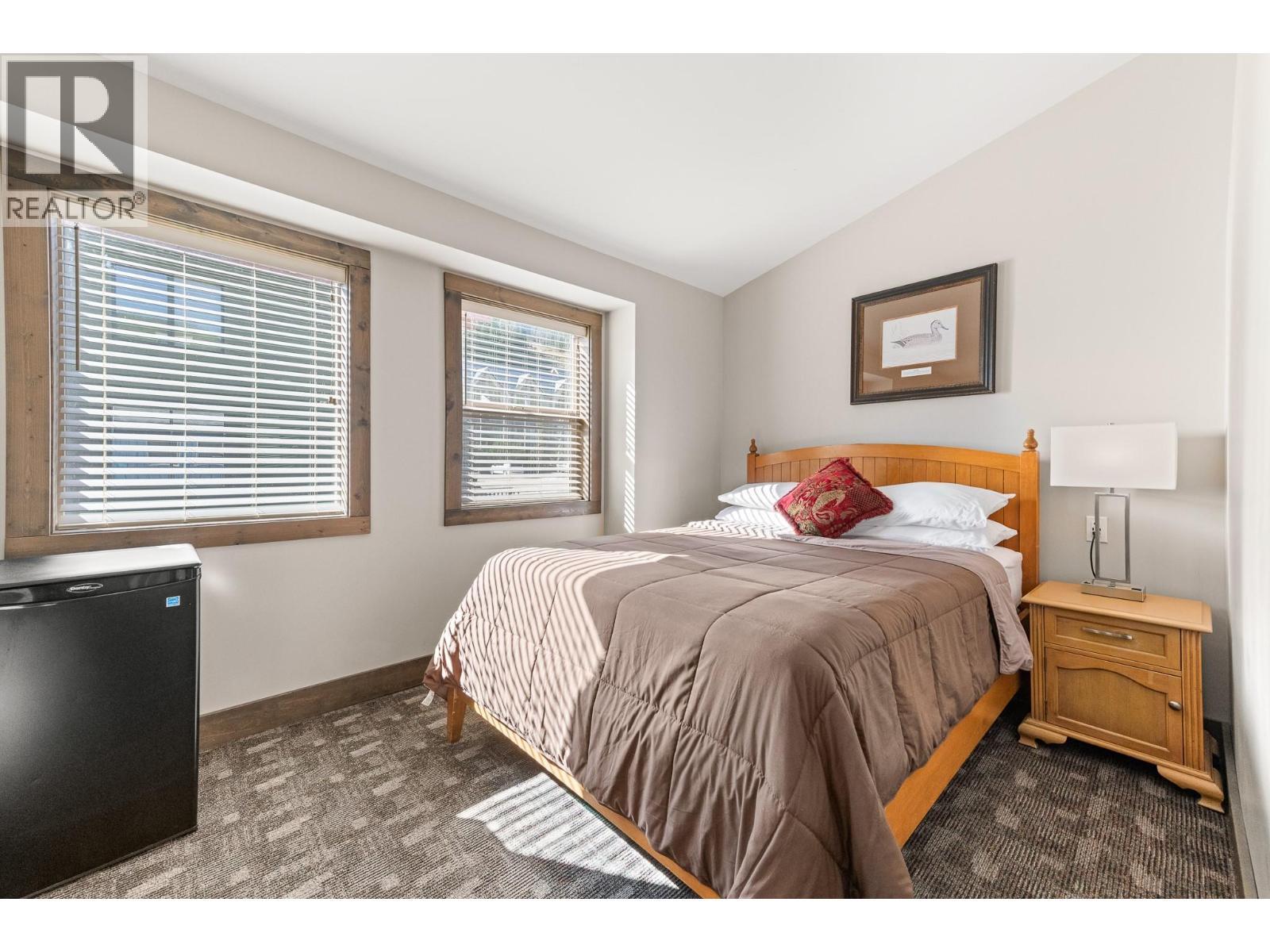 360 Strayhorse Road Unit# L-13, Apex Mountain, BC