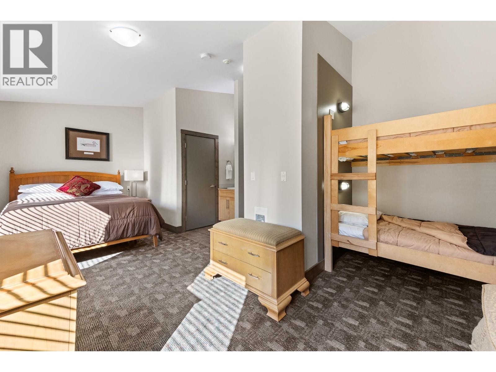 360 Strayhorse Road Unit# L-13, Apex Mountain, BC