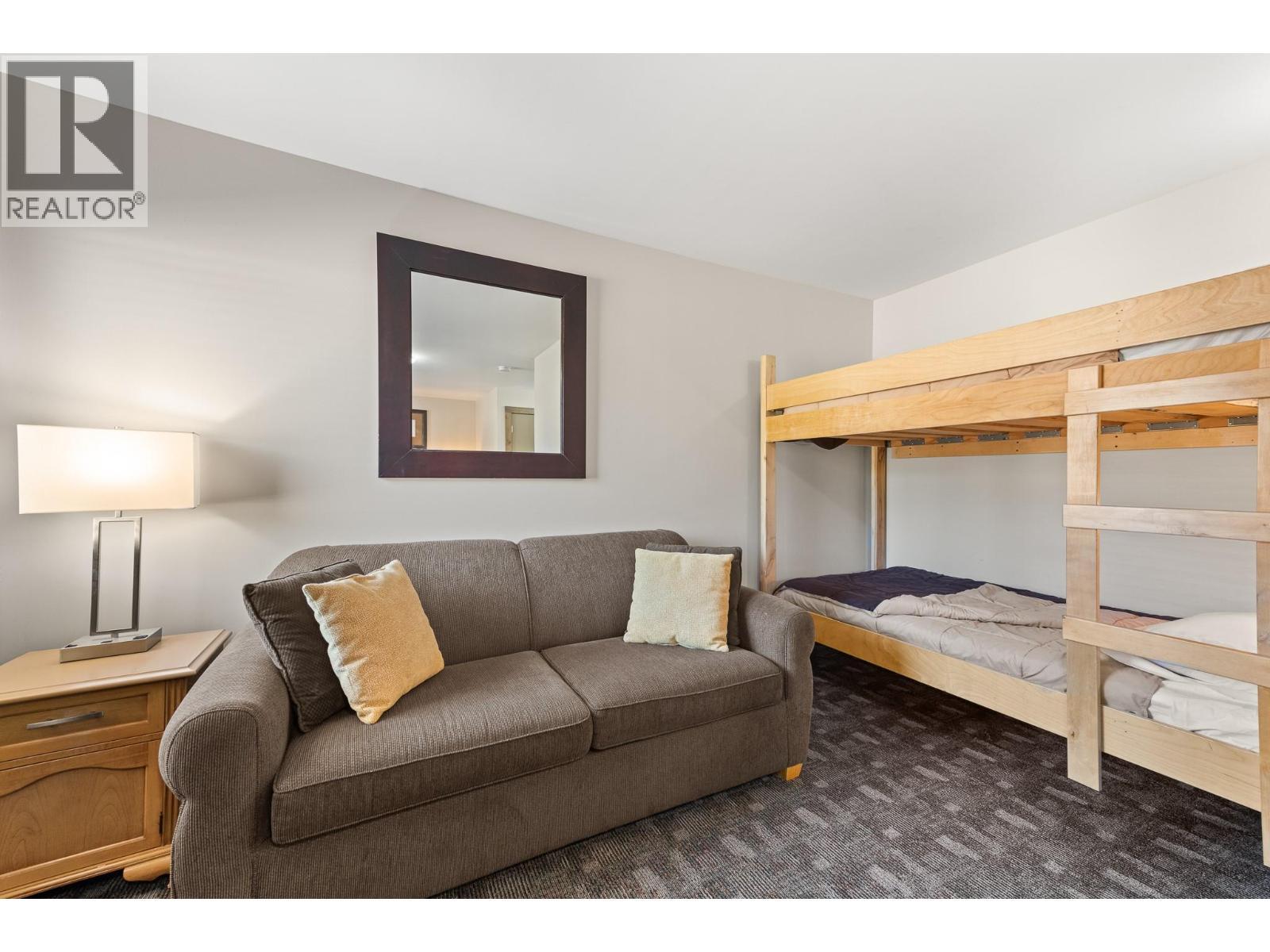 360 Strayhorse Road Unit# L-13, Apex Mountain, BC