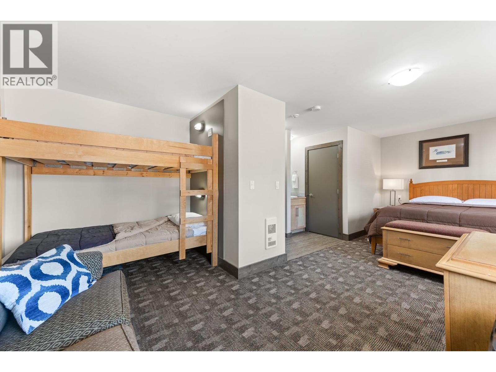 360 Strayhorse Road Unit# L-13, Apex Mountain, BC