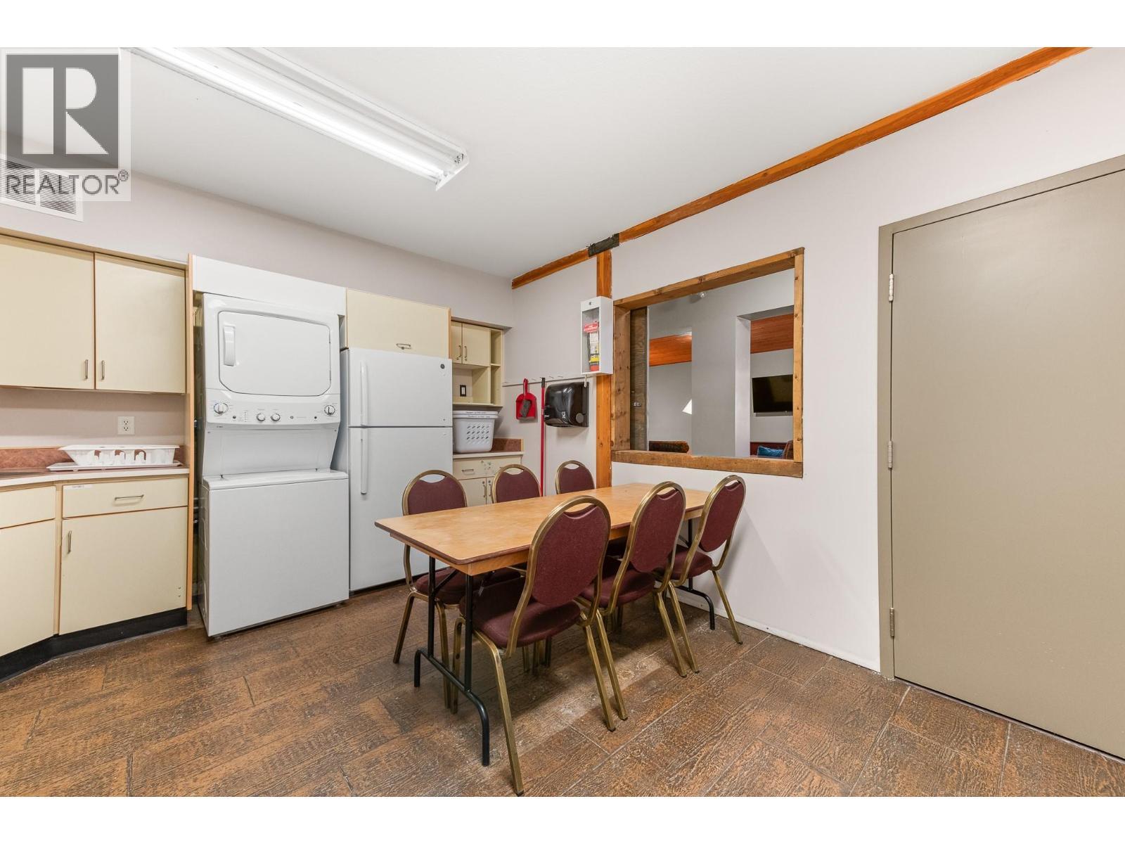 360 Strayhorse Road Unit# L-13, Apex Mountain, BC