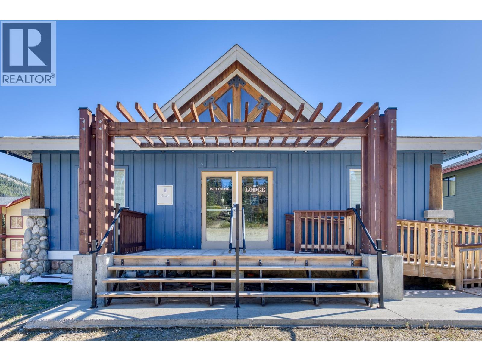 360 Strayhorse Road Unit# L-13, Apex Mountain, BC