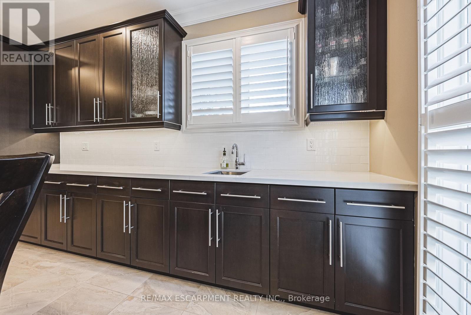 68 Kinsman Drive, Hamilton, ON - Indoor