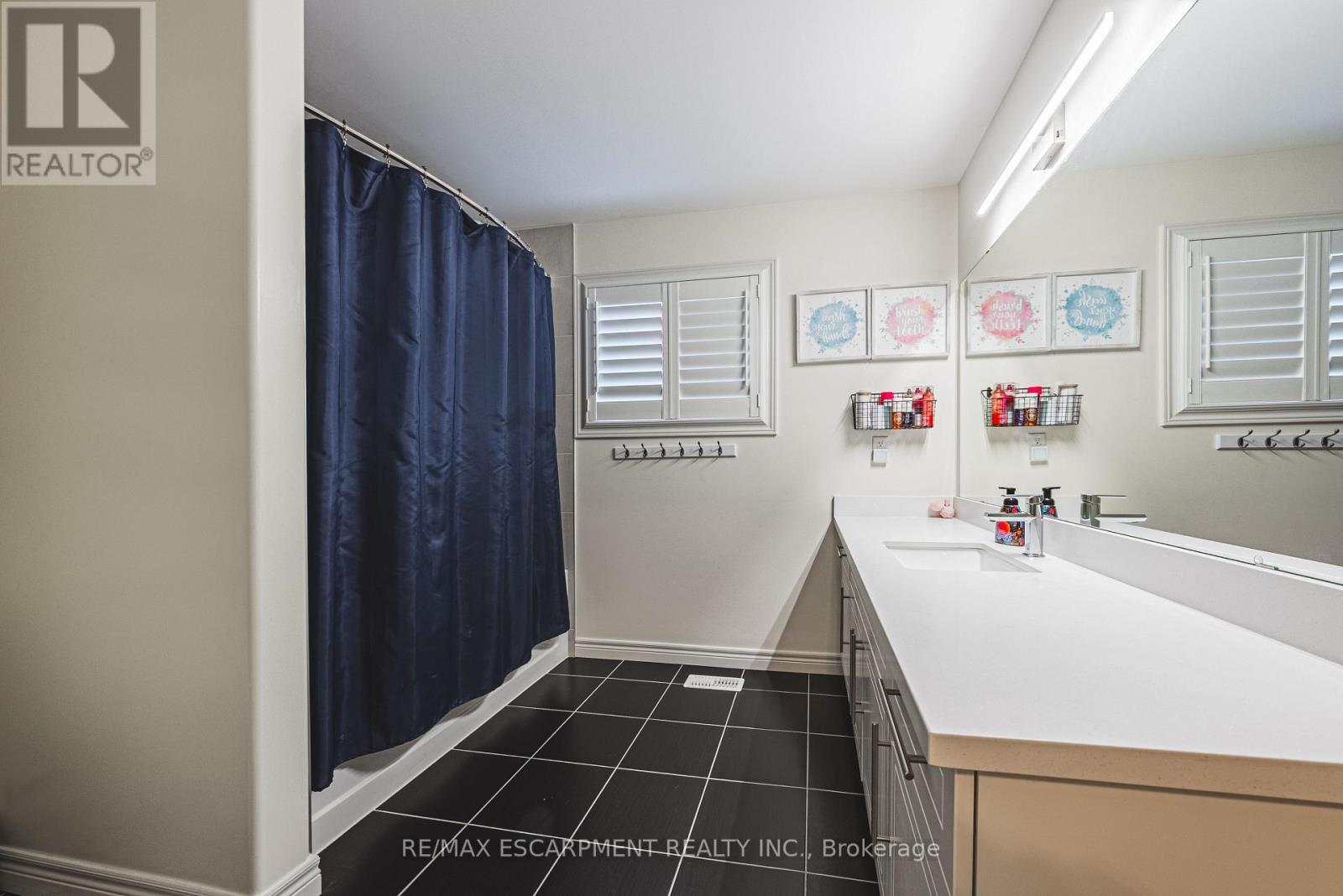 68 Kinsman Drive, Hamilton, ON - Indoor