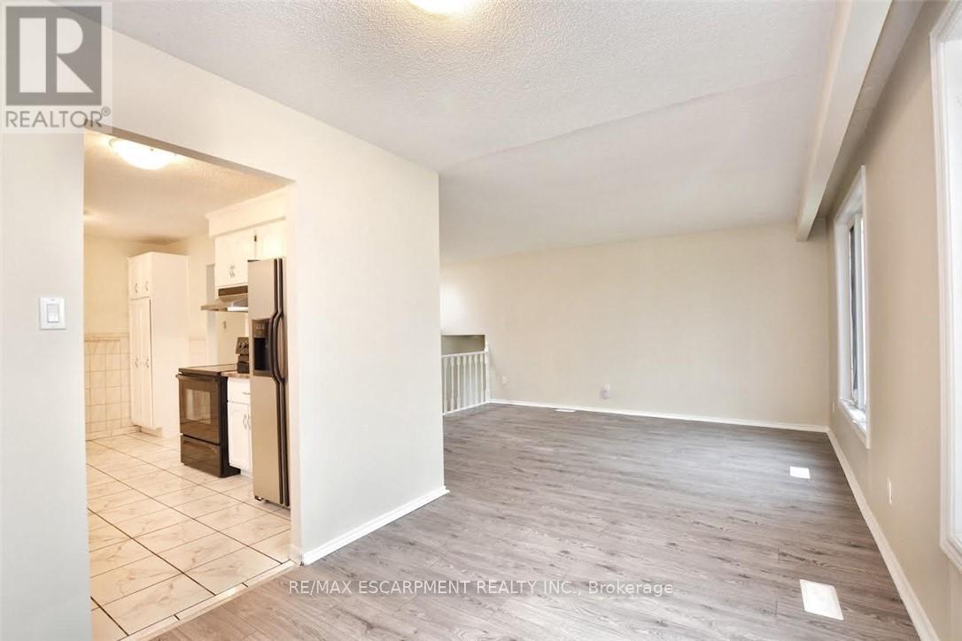 1 - 45 Edwina Place, Hamilton, ON - Indoor Photo Showing Other Room