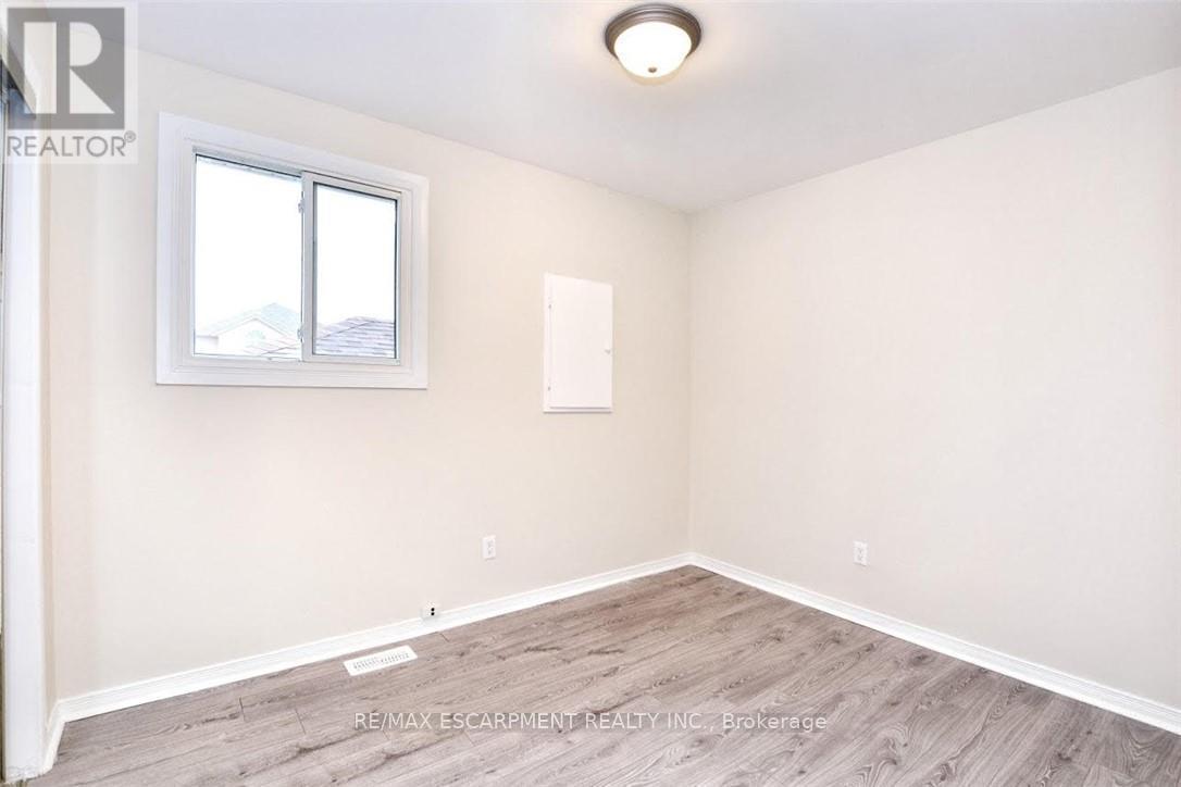 1 - 45 Edwina Place, Hamilton, ON - Indoor Photo Showing Other Room