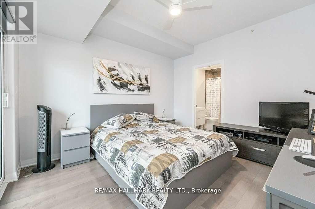 409 - 10 Concord Place, Grimsby, ON - Indoor Photo Showing Bedroom