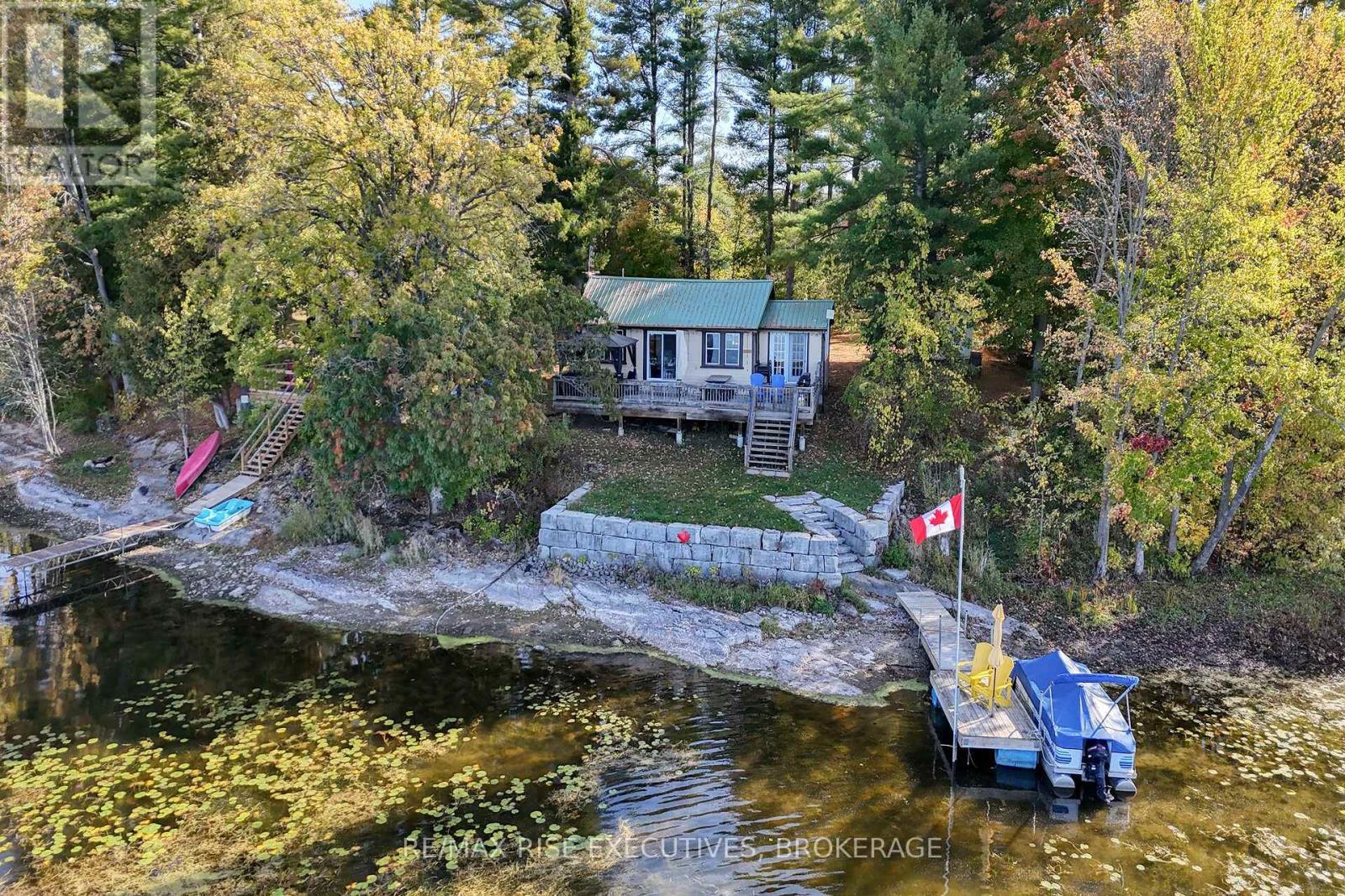 465K Lyndhurst Road, Leeds And The Thousand Islands, ON - Outdoor With Body Of Water With Deck Patio Veranda