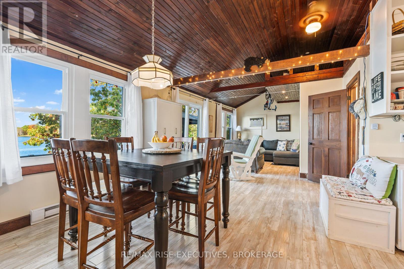 465K Lyndhurst Road, Leeds And The Thousand Islands, ON - Indoor Photo Showing Dining Room