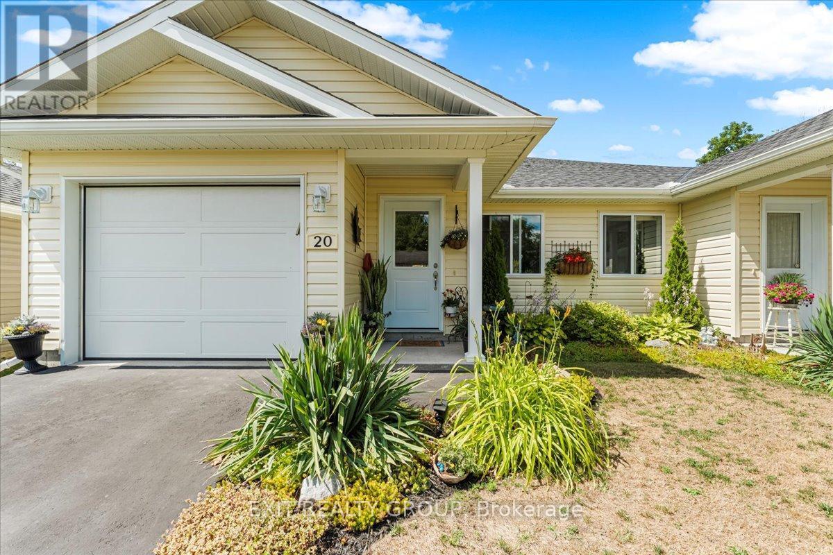 20 Gladstone Street, Madoc, ON - Outdoor