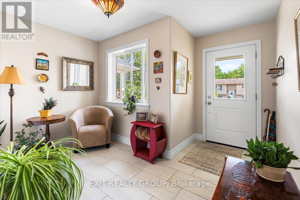 20 Gladstone Street, Madoc, ON - Indoor Photo Showing Other Room