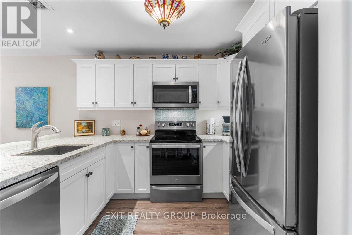 20 Gladstone Street, Madoc, ON - Indoor Photo Showing Kitchen