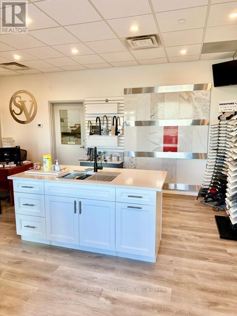 4 - 465 Pinebush Road S, Cambridge, ON