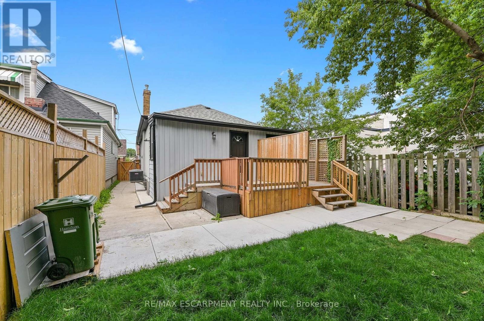 Upper - 54 Craigmiller Avenue, Hamilton, ON - Outdoor With Deck Patio Veranda