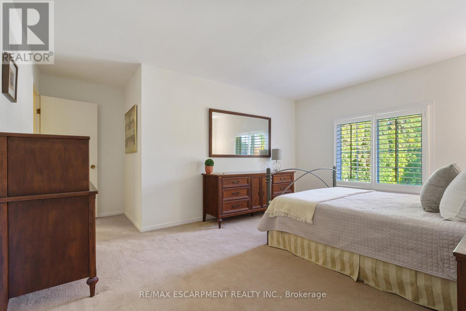 75 Terrace Drive, Hamilton, ON - Indoor Photo Showing Bedroom