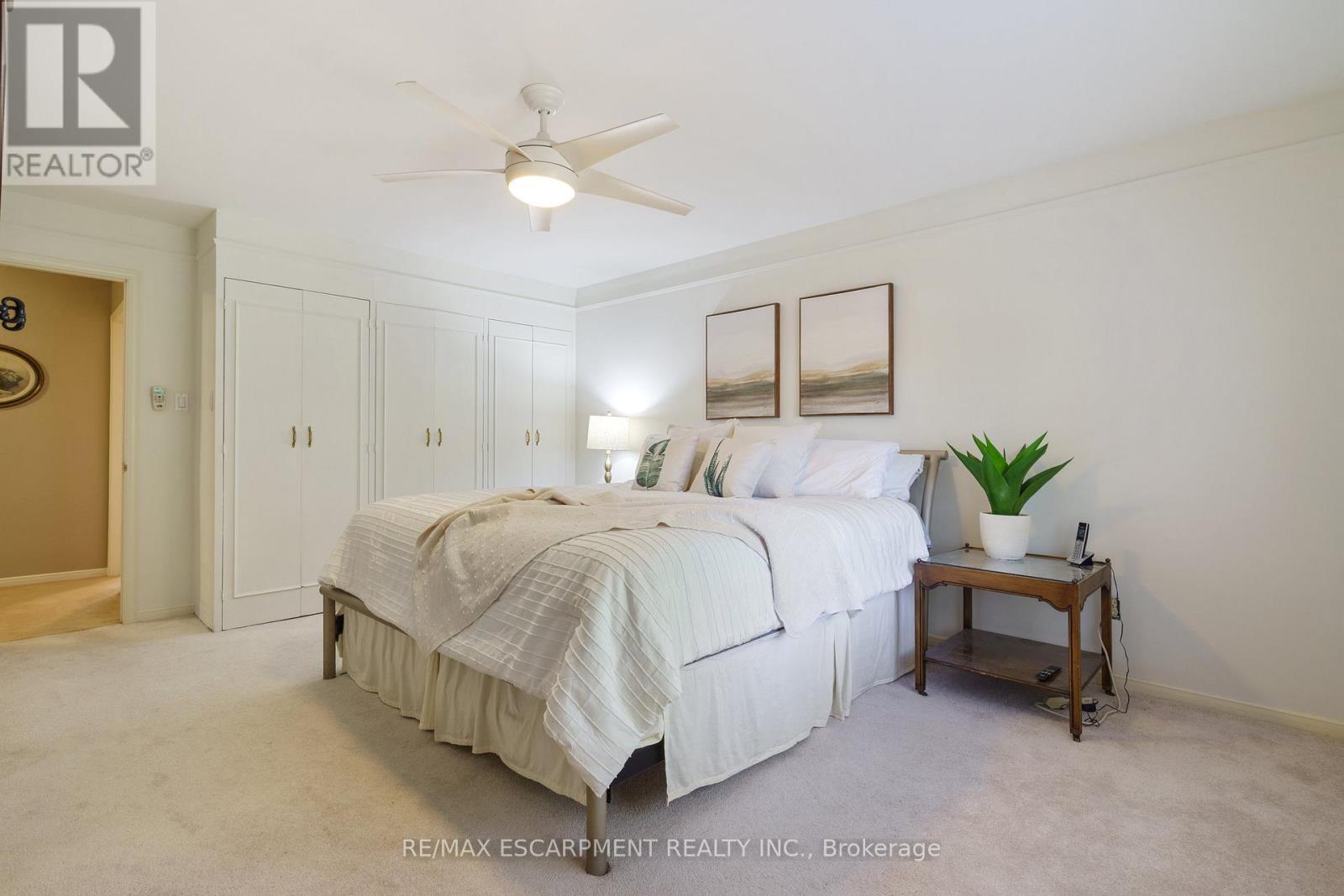 75 Terrace Drive, Hamilton, ON - Indoor Photo Showing Bedroom
