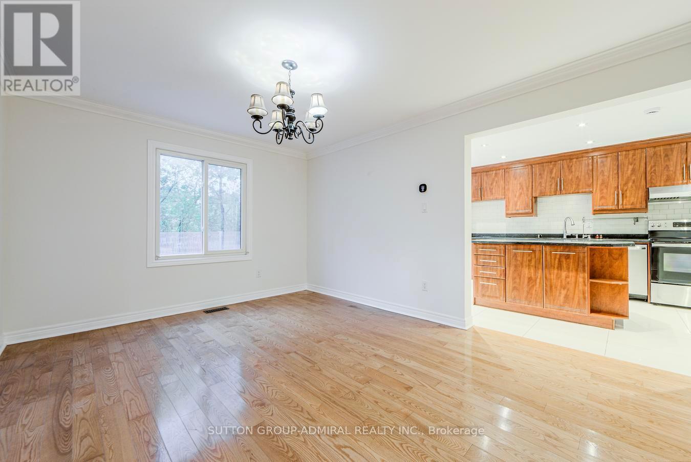 63 Croteau Crescent, Vaughan, ON - Indoor Photo Showing Kitchen