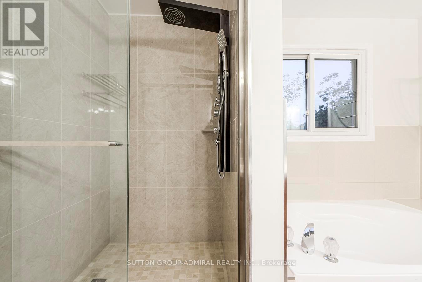 63 Croteau Crescent, Vaughan, ON - Indoor Photo Showing Bathroom