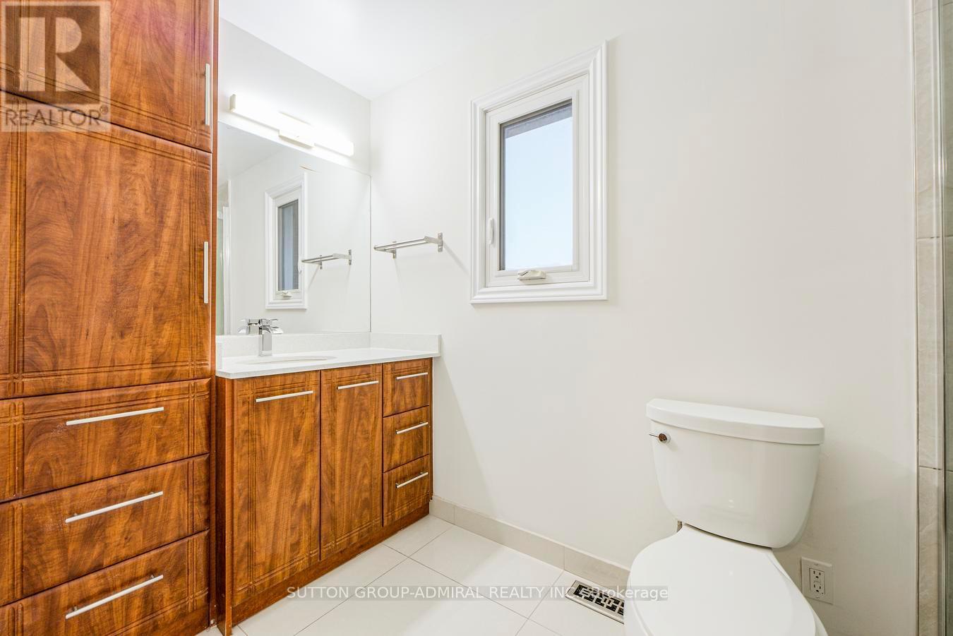 63 Croteau Crescent, Vaughan, ON - Indoor Photo Showing Bathroom