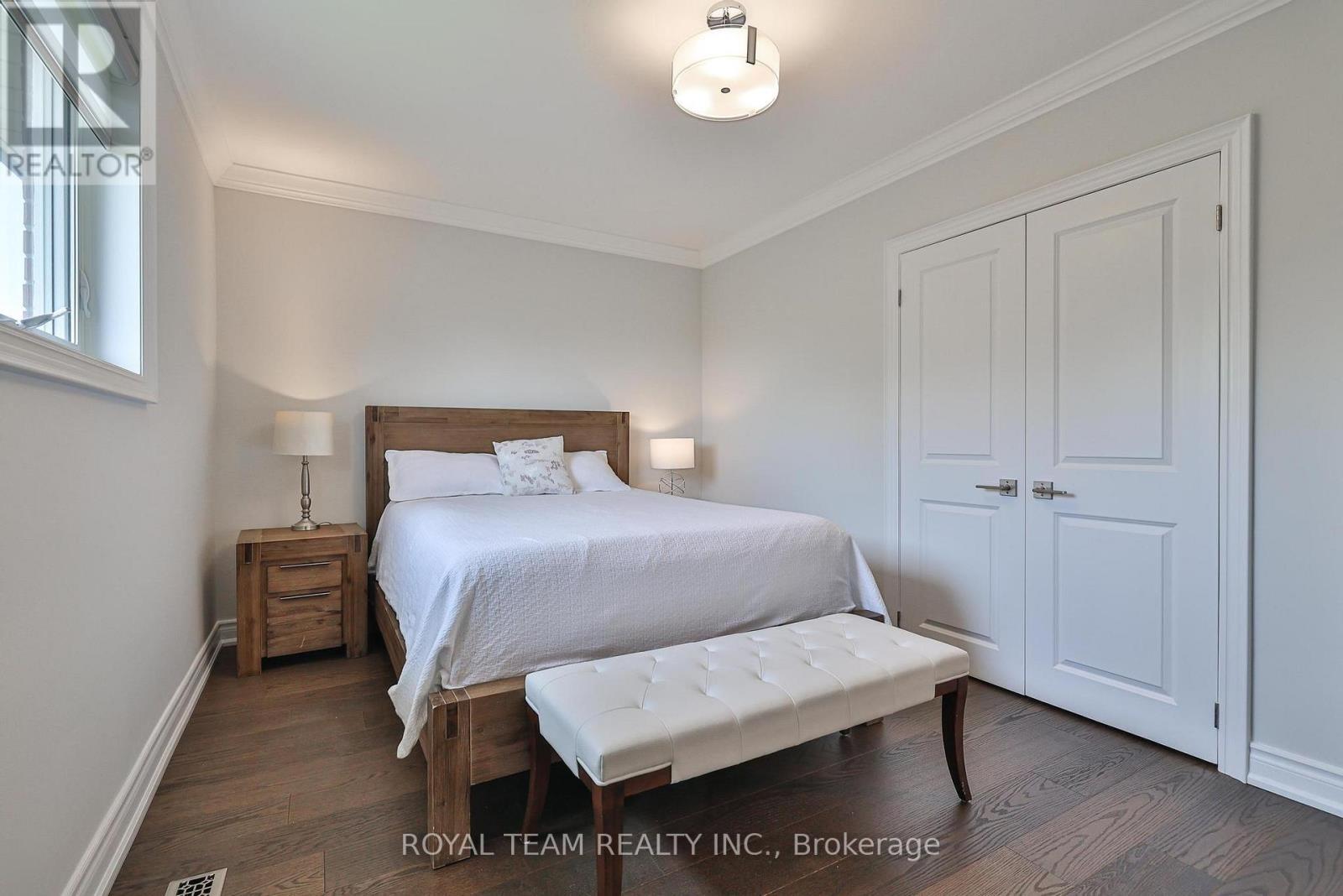 6 Crioline Road, Toronto, ON - Indoor Photo Showing Bedroom