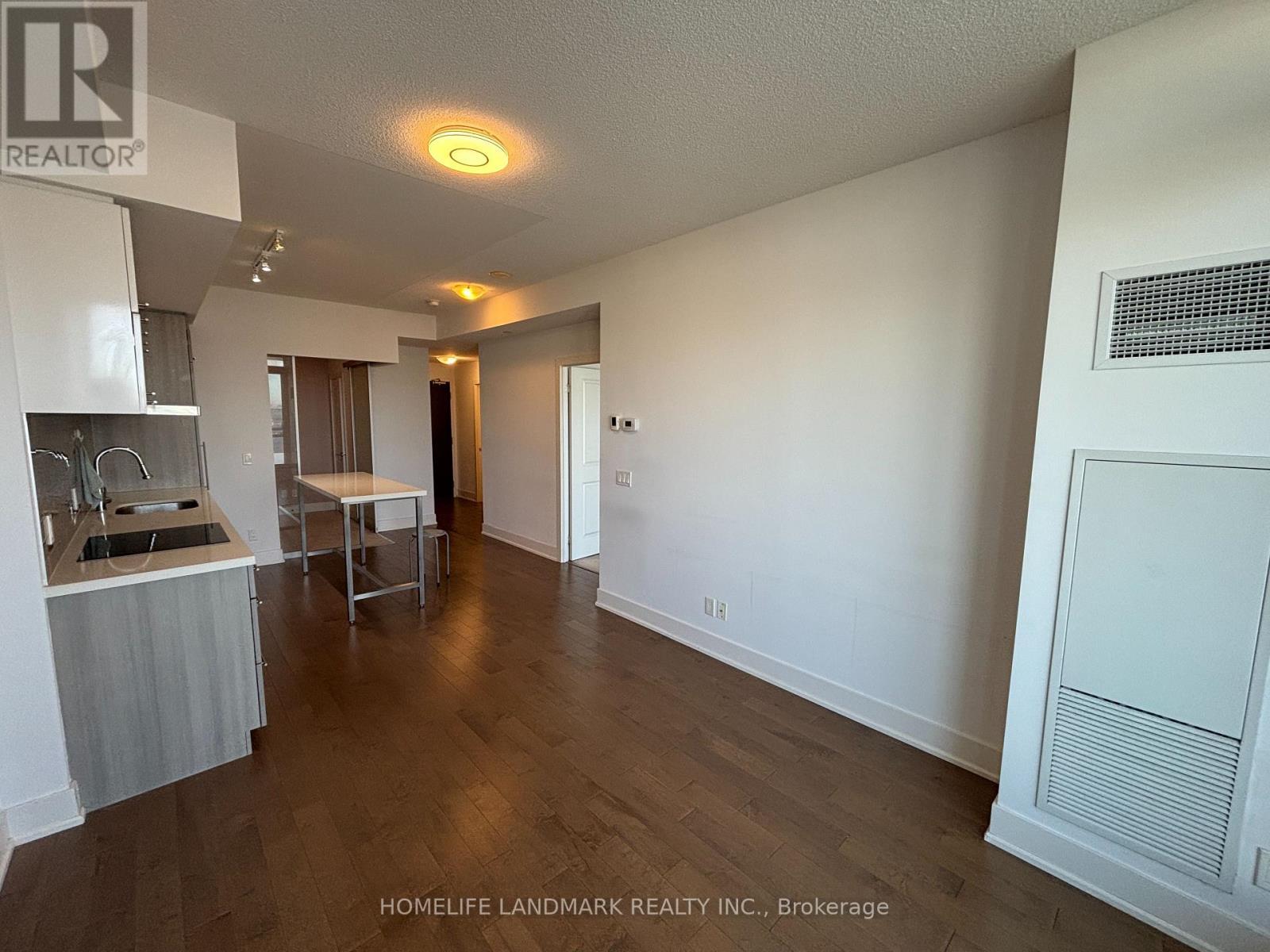 1208 - 8081 Birchmount Road, Markham, ON - Indoor