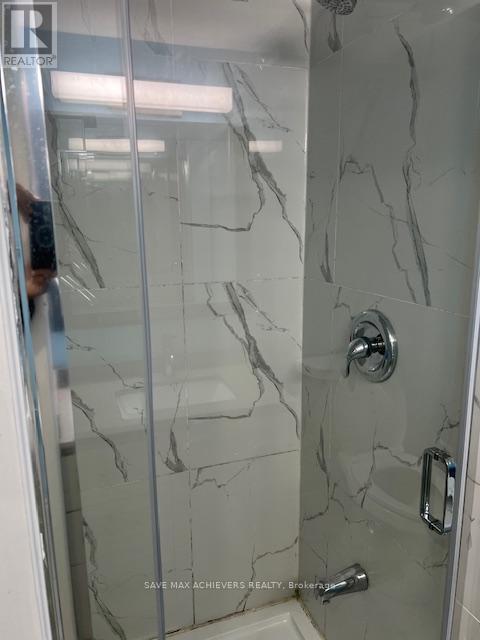 29 Herdwick Street, Brampton, ON - Indoor Photo Showing Bathroom