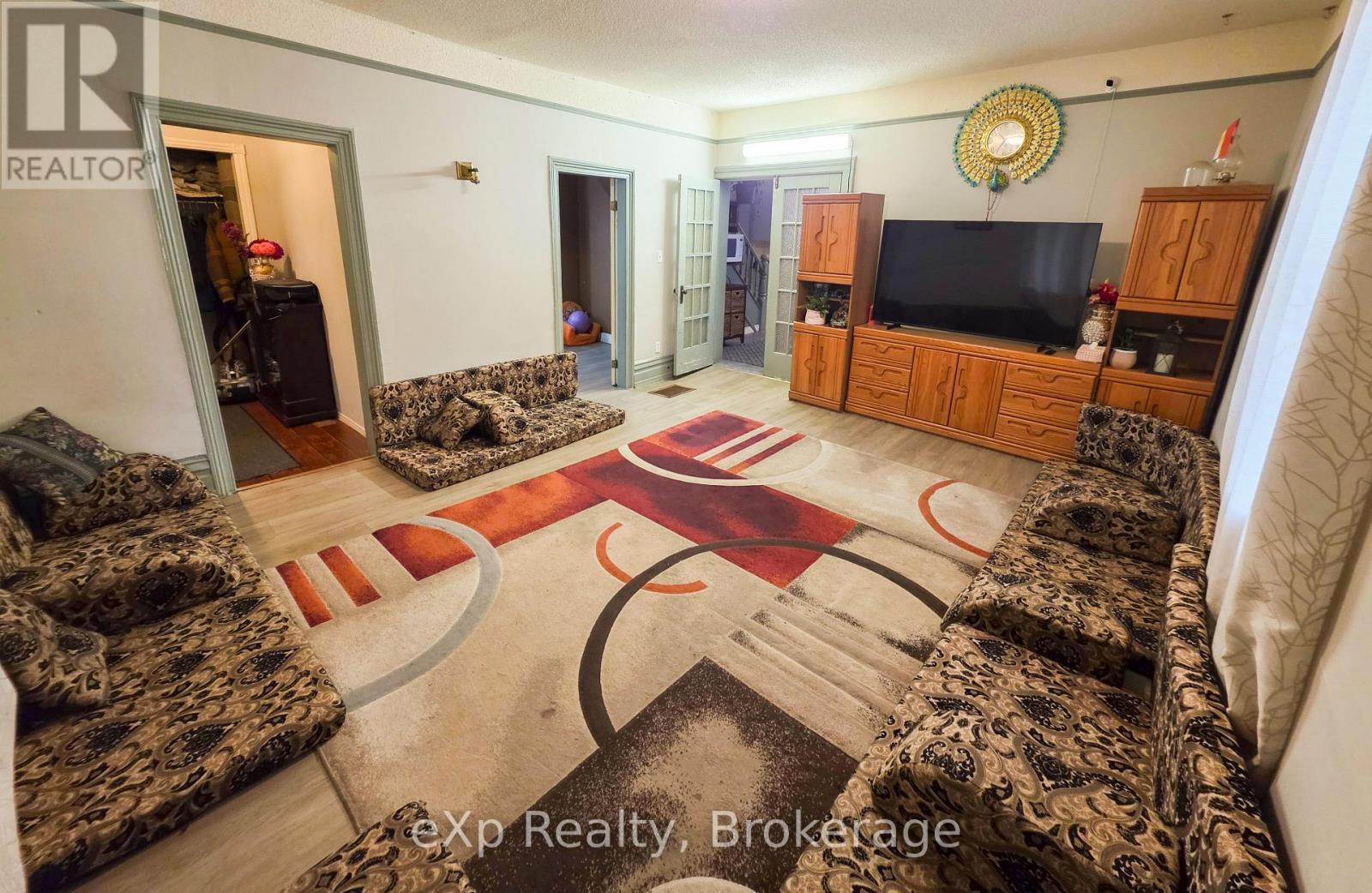 191 Frances Street, North Huron (Wingham), ON - Indoor Photo Showing Living Room