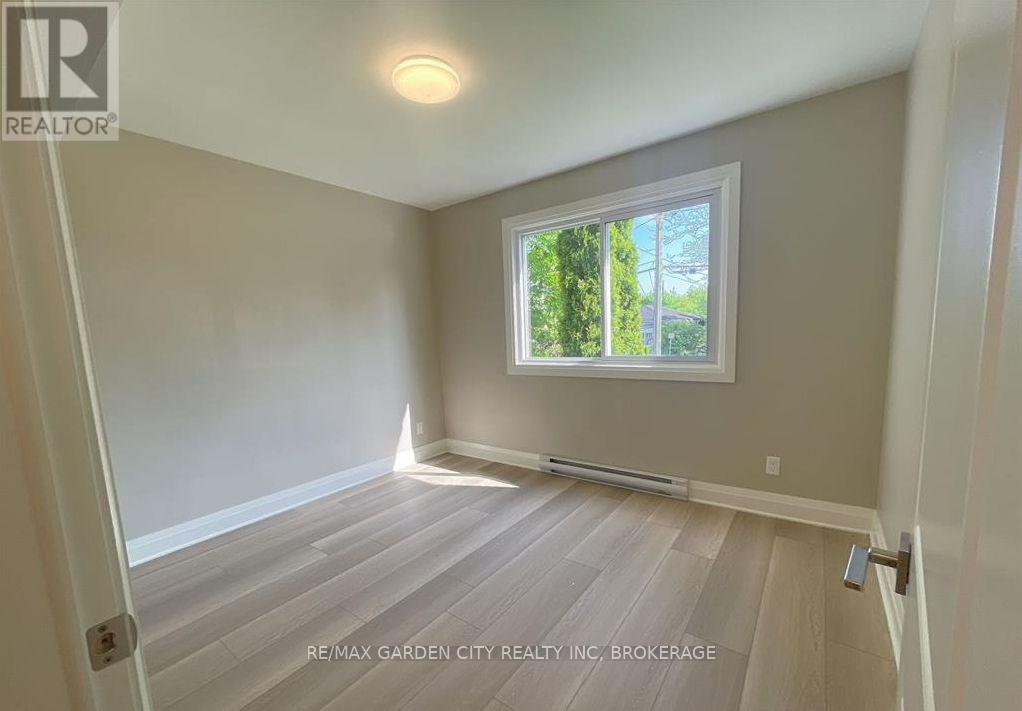 4 - 15 John Street, St. Catharines (Port Dalhousie), ON - Indoor Photo Showing Other Room