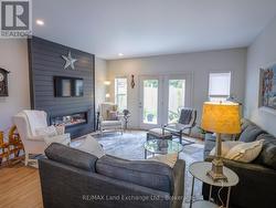 Lots of light with patio doors -