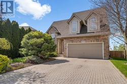 8311 VEGTER COURT Niagara Falls (Beaverdams), ON L2H 3M1