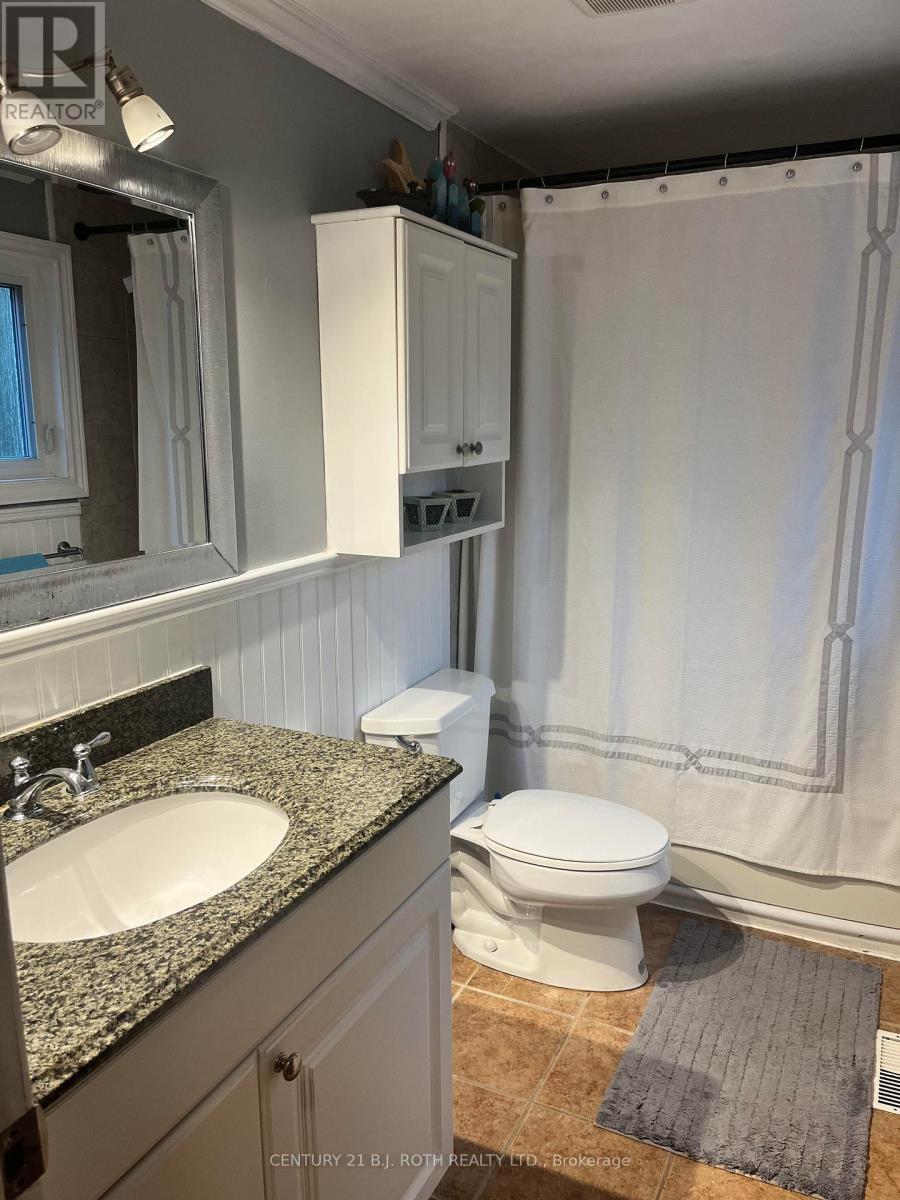 3 - 1711 South Porcupine Avenue, Innisfil, ON - Indoor Photo Showing Bathroom