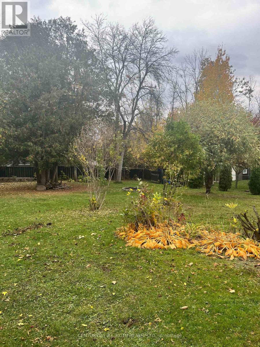 3 - 1711 South Porcupine Avenue, Innisfil, ON - Outdoor