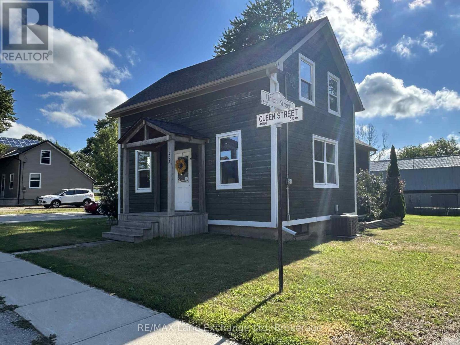 202 Union Street, North Huron (Blyth), ON - Outdoor