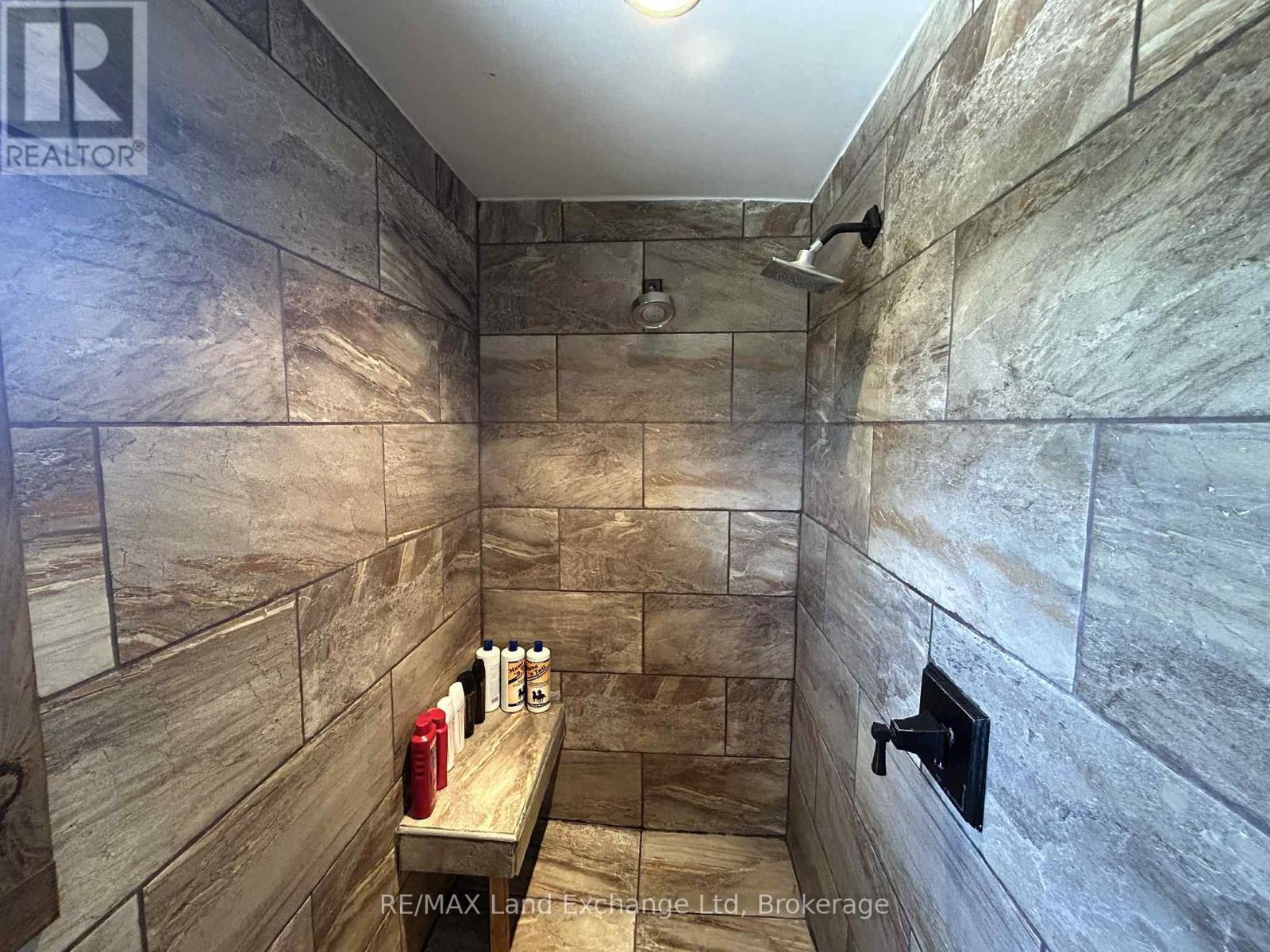 202 Union Street, North Huron (Blyth), ON - Indoor Photo Showing Bathroom