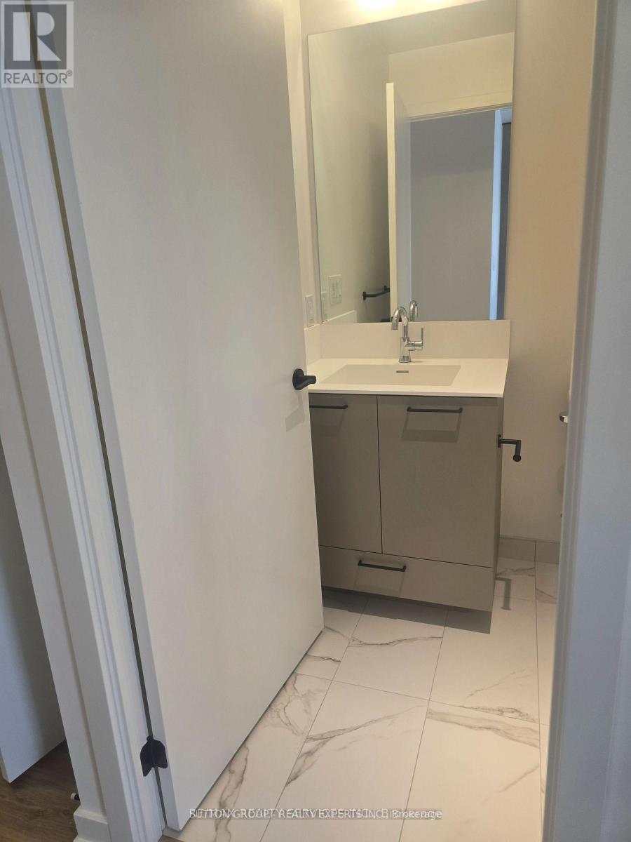 203 - 10 Lagerfeld Drive, Brampton, ON - Indoor Photo Showing Bathroom