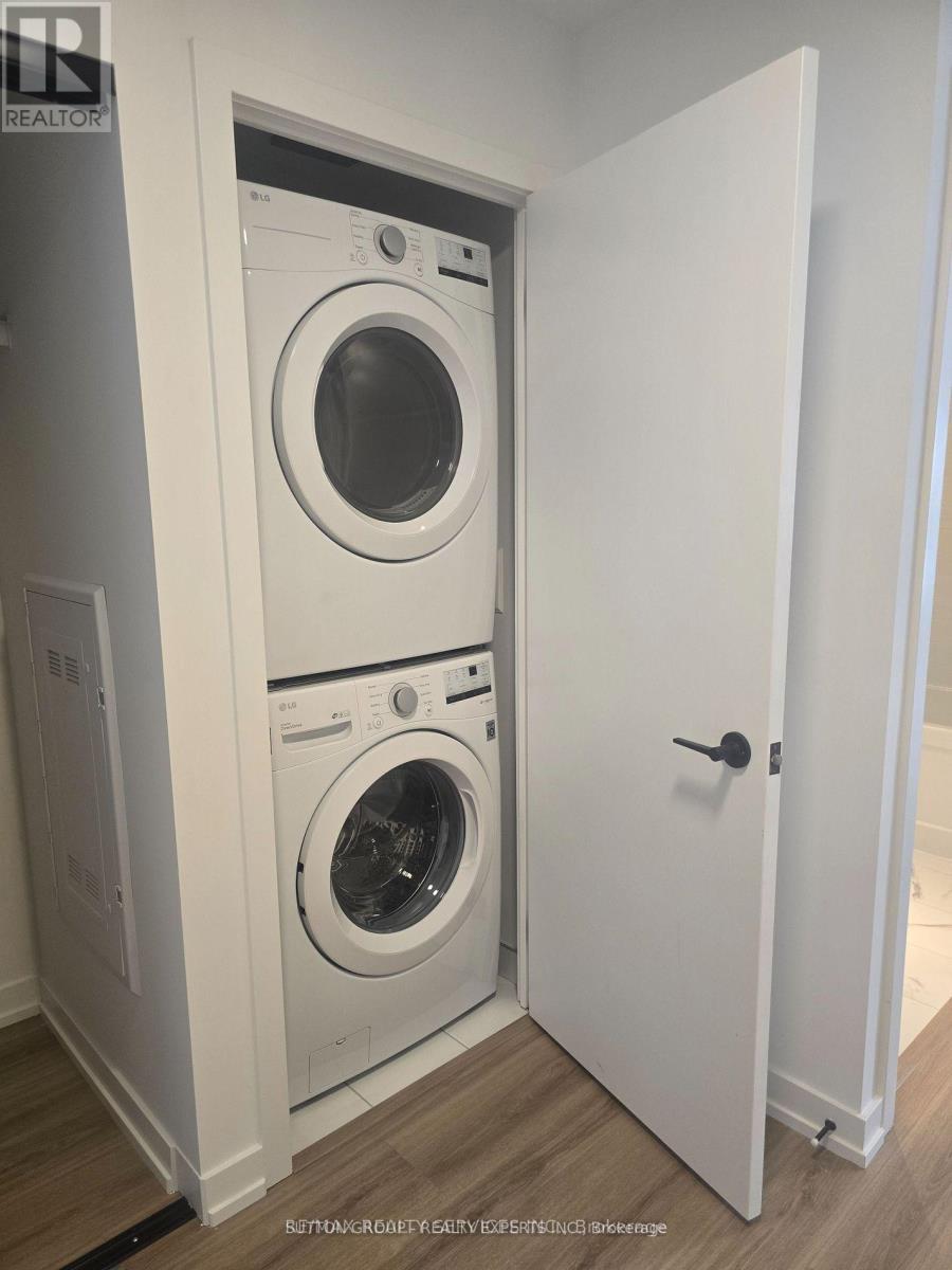 203 - 10 Lagerfeld Drive, Brampton, ON - Indoor Photo Showing Laundry Room