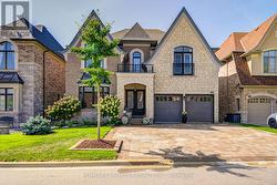 236 FARRELL ROAD Vaughan, ON L6A 4W5