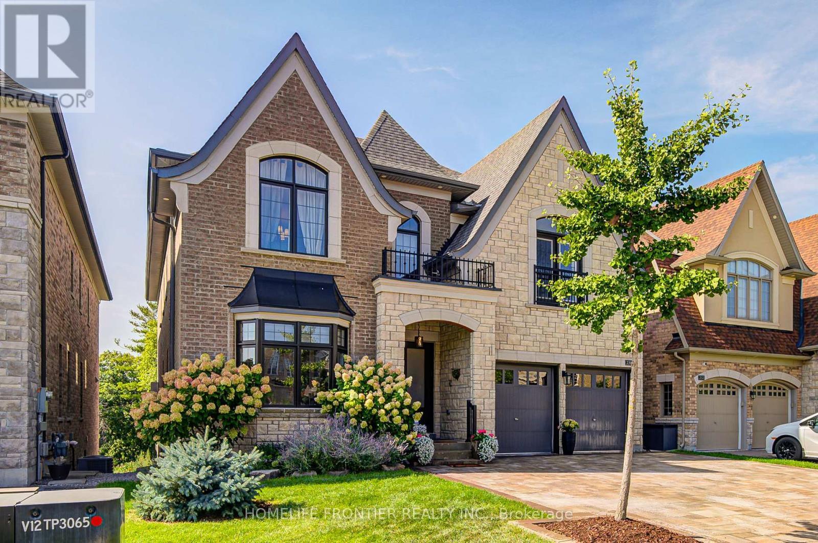 236 Farrell Road, Vaughan, ON - Outdoor With Facade