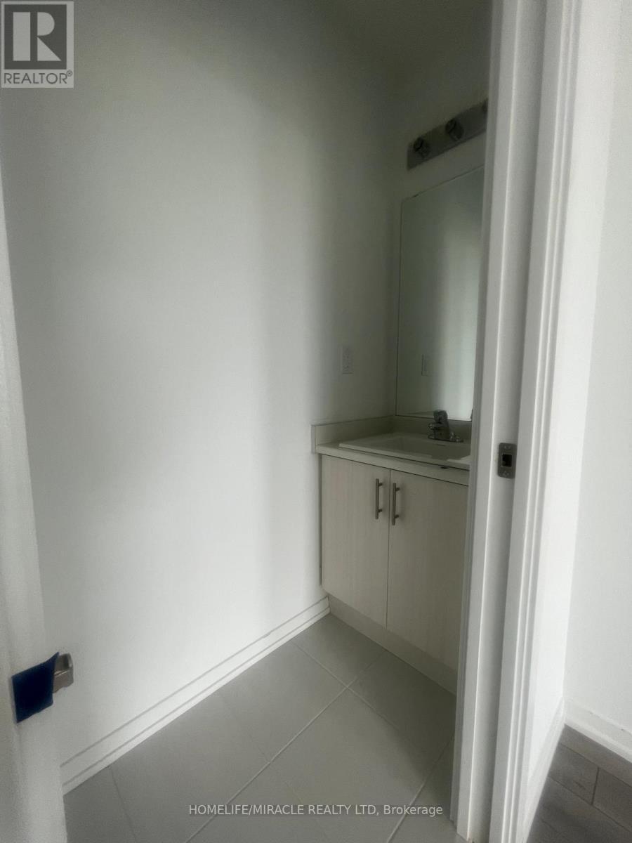 203 Monarch Avenue, Ajax, ON - Indoor Photo Showing Other Room