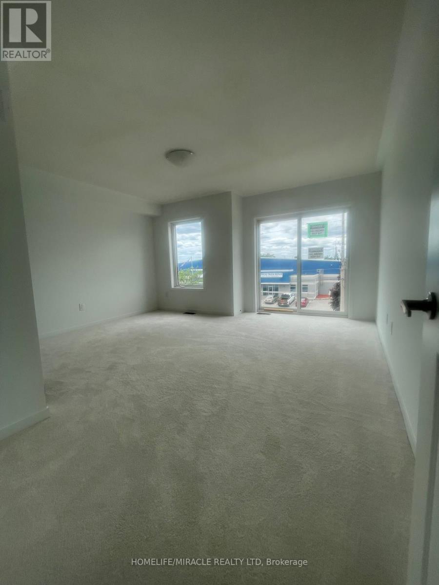 203 Monarch Avenue, Ajax, ON - Indoor Photo Showing Other Room