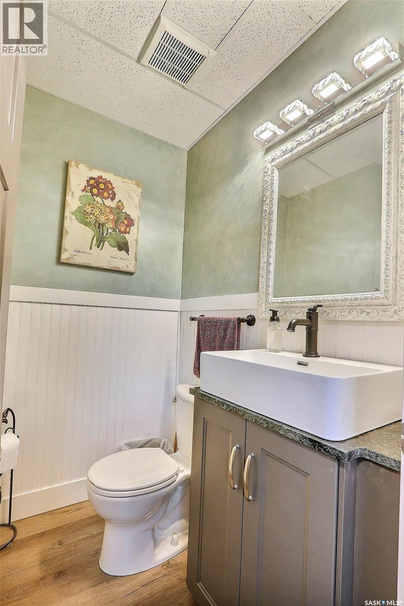 6111 Madden Place, Buckland Rm No. 491, SK - Indoor Photo Showing Bathroom
